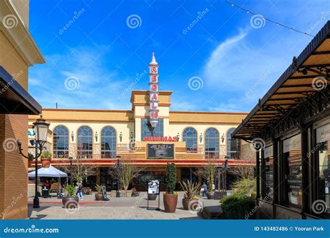 Bridgeport Village Cinema