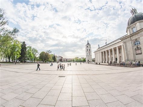 VILNIUS FREE WALKING TOURS (2026) All You Need to Know BEFORE You Go ...