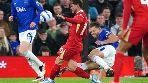 Ref Watch: James Tarkowski challenge on Alexis Mac Allister deserved ...