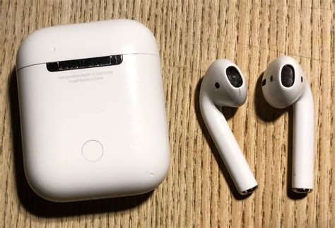 AirPods Pro vs. AirPods 2: Which wireless earbuds should you buy ...