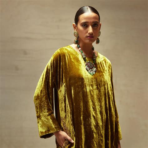 SILK VELVET TUNIC TROUSER SET – BRIH