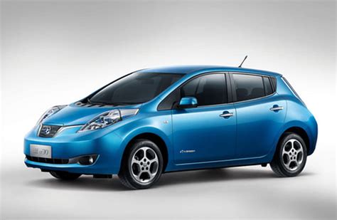 Dongfeng Nissan launches Venucia e30, its first all-electric vehicle ...
