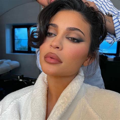 Kylie Matte Lip Kit & Iced Latte Lip Liner - Kylie Cosmetics