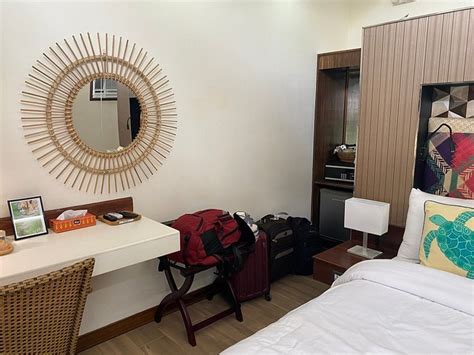 BANIG BEACH RESORT, ELNIDO (Palawan Island, Asia) - Villa Reviews ...