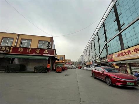 上海宝山区最大的酒水饮料市场，价格实惠，适合大众消费~街拍/街景 - YouTube