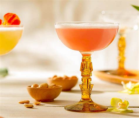 Amber Tiki Stem Coupe Cocktail Glass Sets
