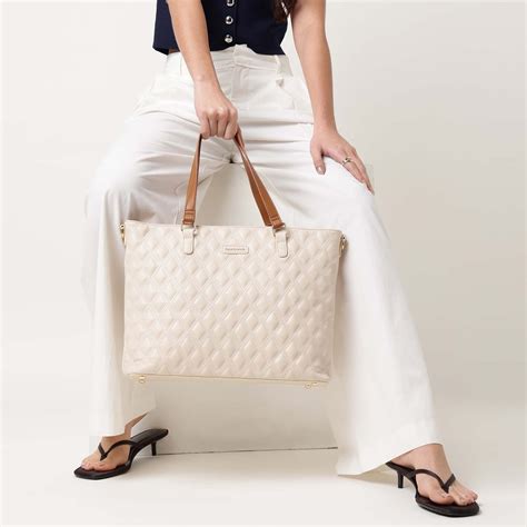 Buy Online Quilted crush laptop tote - fl0002a1lpbe1a | Fastrack