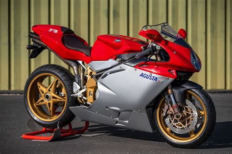 2000 MV Agusta F4 750 Serie Oro With 0 Miles – Iconic Motorbike Auctions