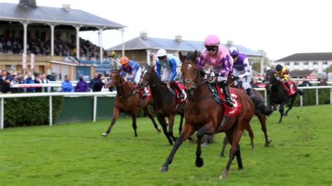 November Handicap: Favourite Farhan wins at Doncaster as Hollie Doyle ...