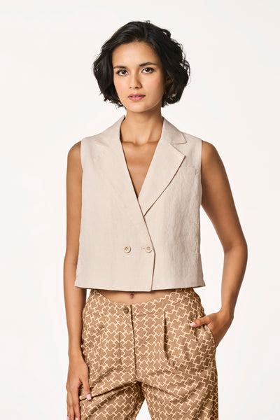 India’s Best Sustainable Fashion Brand in Khadi & Linen - Terra Luna ...