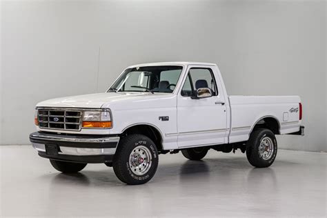 1994 Ford F-150 XLT 4WD | Auto Barn Classic Cars
