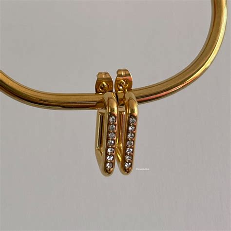 Earrings | SNA STUDIOS 14/18