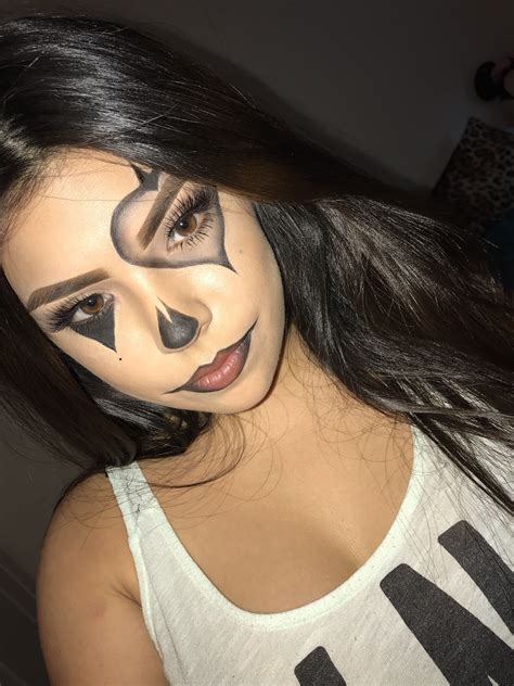 baddie clown makeup