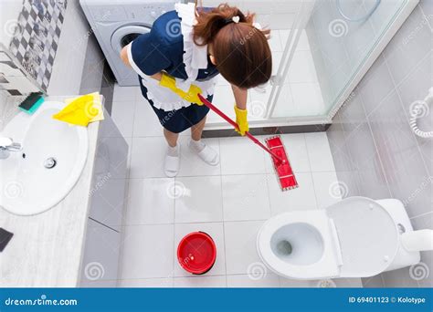 18 Inspirational Rubber Bathroom Floors