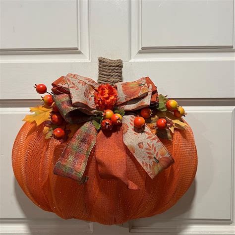 Image result for Pumpkin Frame Wreath Tutorial