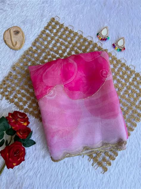 VASTRA NARI Pink Digital Print Organza Saree With Unstitched Blouse ...