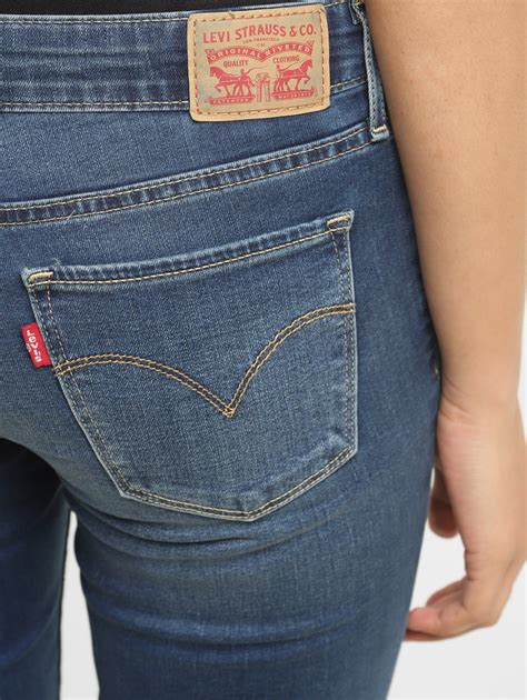 Women's 715 Blue Flared Fit Mid Rise Jeans – Levis India Store