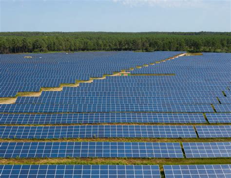 Silizium-Recycling: Aus alten Solarzellen werden neue PV-Anlagen ...