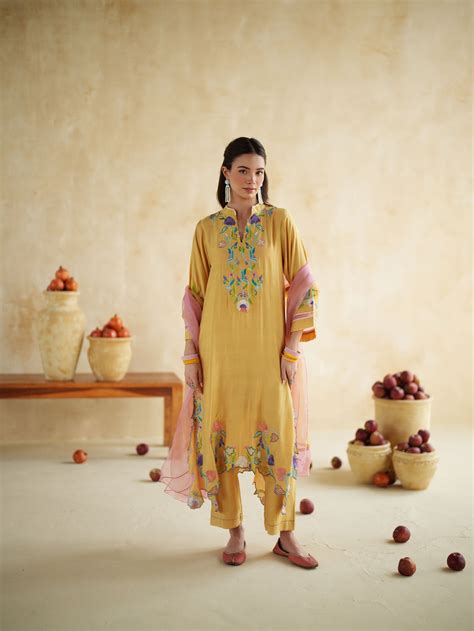 SURAJ KURTA SET – 172 Threads