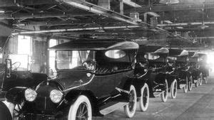 Henry Ford First Assembly Line 的图像结果