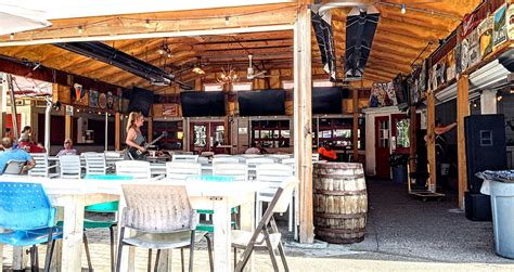 Joe's Older Than Dirt – Great Food, Live Music & Friendly Vibes