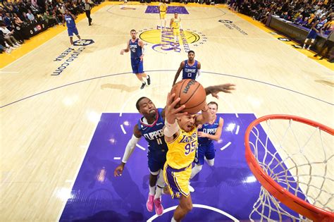 Lakers vs. Clippers final score: Lakers lose despite strong defense ...