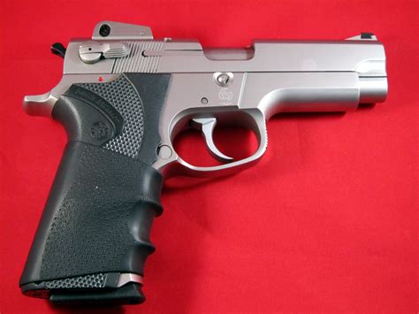 Another Day.....Another.....: The Smith and Wesson 4006