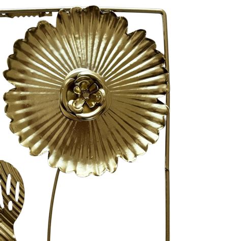 Modern Luxury Flower Shape Metal Wall Art Hanging Décor, Golden Iron L ...