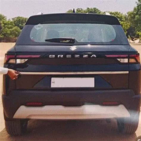 Brezza 2024 Tail Gate chrome Garnish – Car Shala