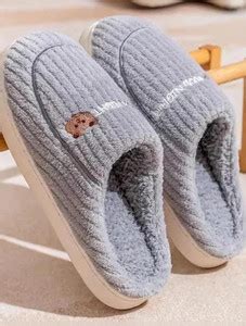 Bedroom Slippers - Buy Bedroom Slippers online at Best Prices in India ...