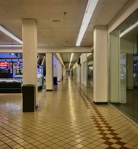 The shady Shops at Iverson/Iverson Mall (Hillcrest Heights, MD ...