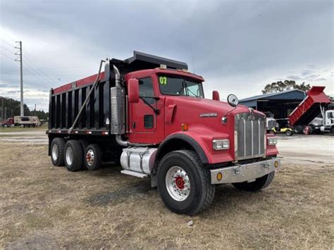 2007 Kenworth W900 Tri-Axle Dump Truck #5735 in Ocala, FL, USA