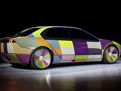 Bmw i vision dee: BMW's i Vision Dee concept: A car that can change ...