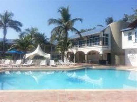 HOTEL TROPICAL INN (Santa Cruz) - Hotel Reviews & Photos - Tripadvisor