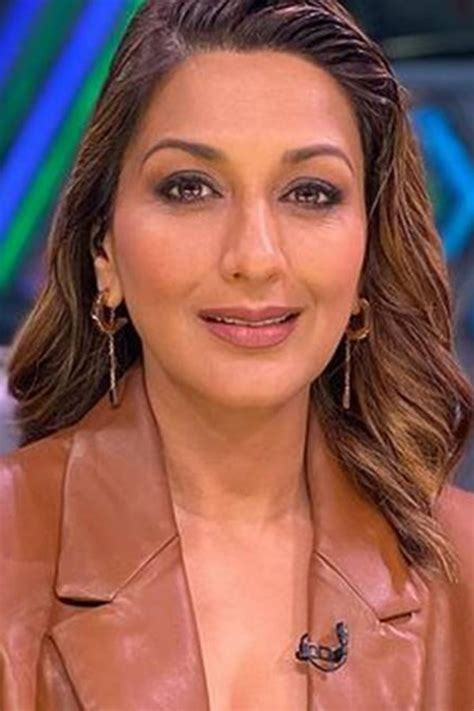 Sonali Bendre’s Bio, Age, Relationships, Latest Buzz, Photos & Videos