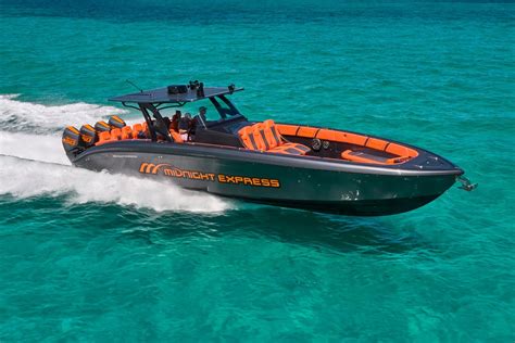 #038: Midnight Express Powerboats - President Harris Glaser