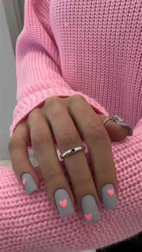 february heart nails