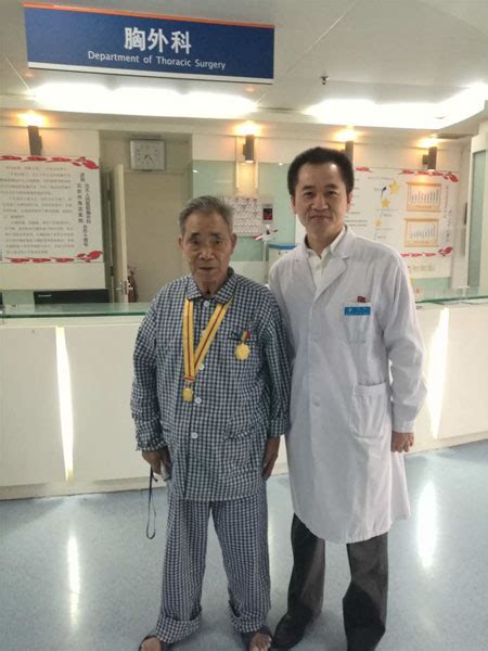 海淀医院胸外科为91岁高龄患者成功施行胸腔镜肺癌根治术 胸外科 -北京市海淀医院