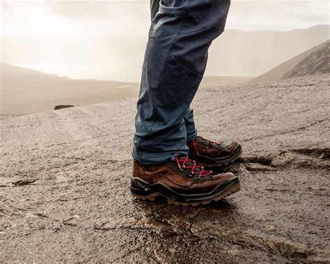 Botas on sale lowa renegade