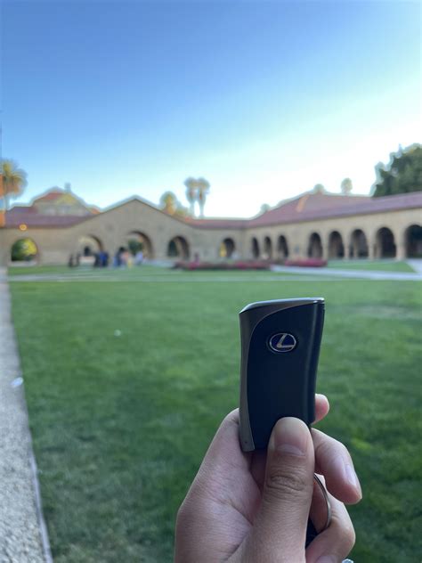 How to Open Lexus Key FOB 的图像结果