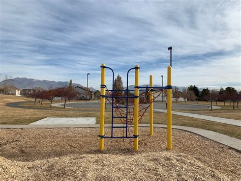 REVIEW OF EMMA RUSSELL PARK, ROY, UT - Weber County Playgrounds