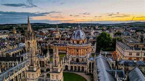 牛津大学连续7年被评为世界第一|牛津大学|排名|泰晤士报_新浪新闻