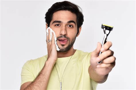 Why 6-Blade Razors Are Better? – Bombay Shaving Company
