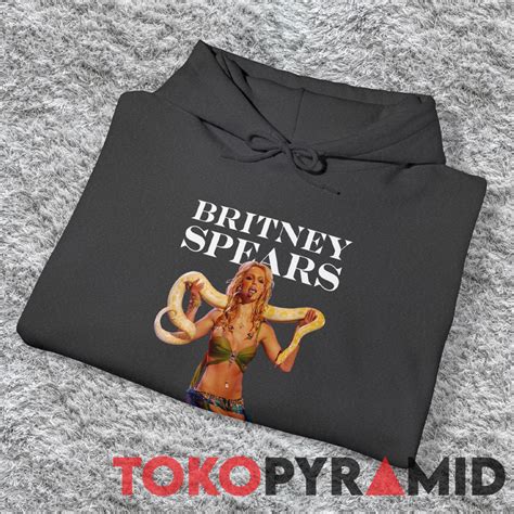 2001 VMAs Britney Spears With A Snake T-shirt - TokoPyramid
