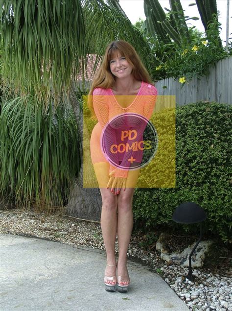 Heiße deutsche Poledance Schlampe mit dicken Titten hart gefickt