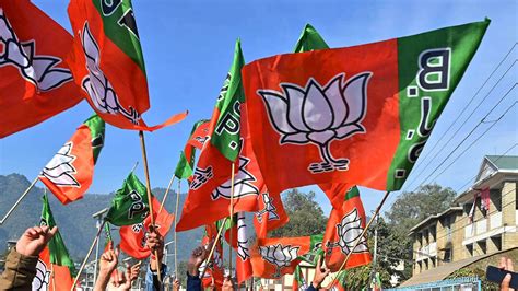 Gujarat: ગુજરાતમાં ભાજપે પાંચ વર્તમાન સાંસદોની જગ્યાએ નવા ચહેરાઓને ...