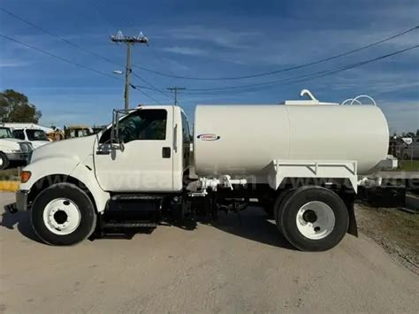 2011 Ford F750 S/A Water Truck | AllSurplus