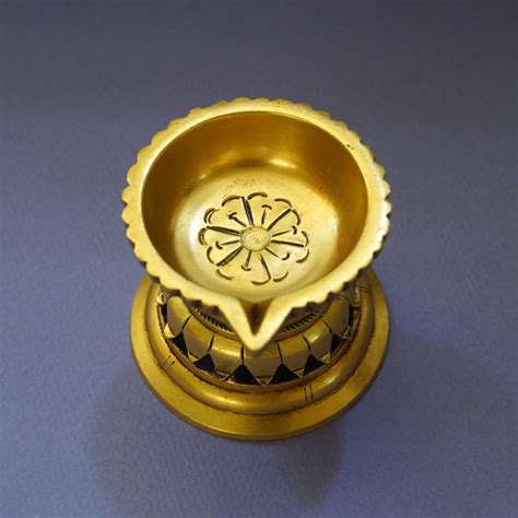 Importance of Agal Vilakku Deepam in Indian Culture – Annams Shop