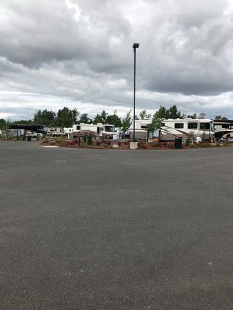 SOUTHERN OREGON RV PARK (Central Point) - Campground Reviews & Photos ...