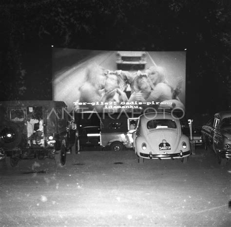 PERESMIAN DRIVE IN THEATER | ANTARA Foto